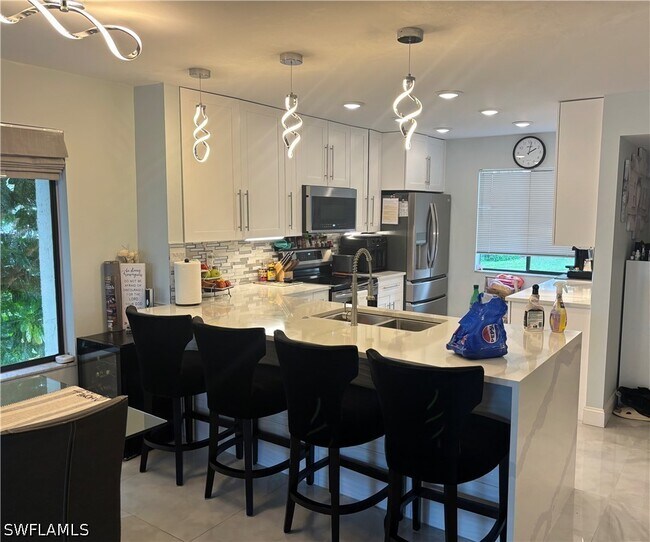 Building Photo - 1600 Misty Pines Cir