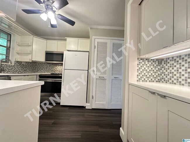 Building Photo - 2202 Montreat Cir