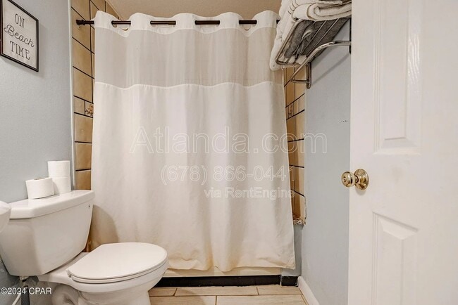 Building Photo - 5818 Hilltop Ave