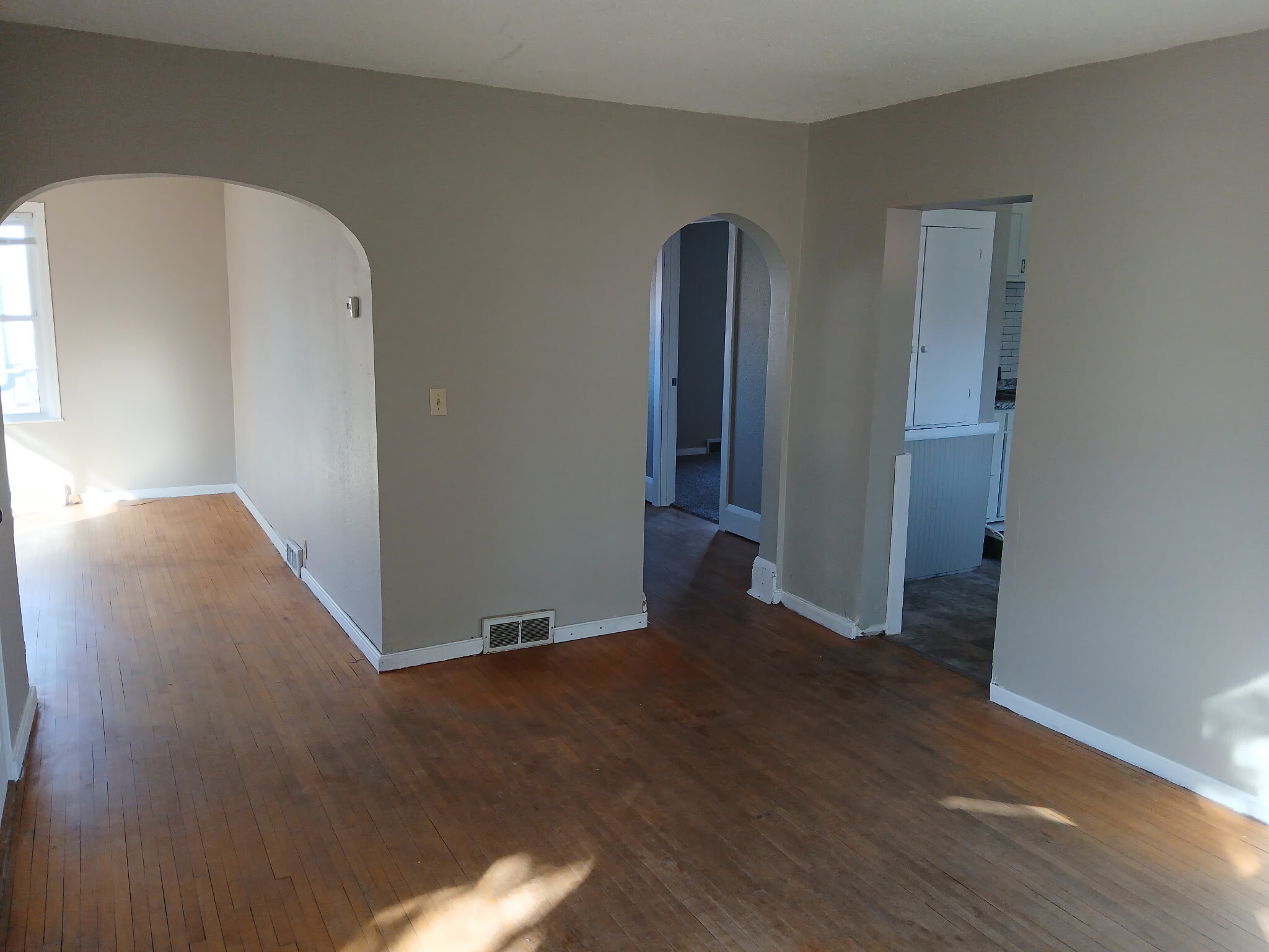 Building Photo - 612 W Laurel St