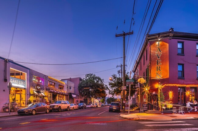 Building Photo - 2038 N Front St