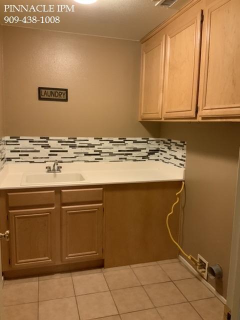 Building Photo - 11323 Lakeport Dr