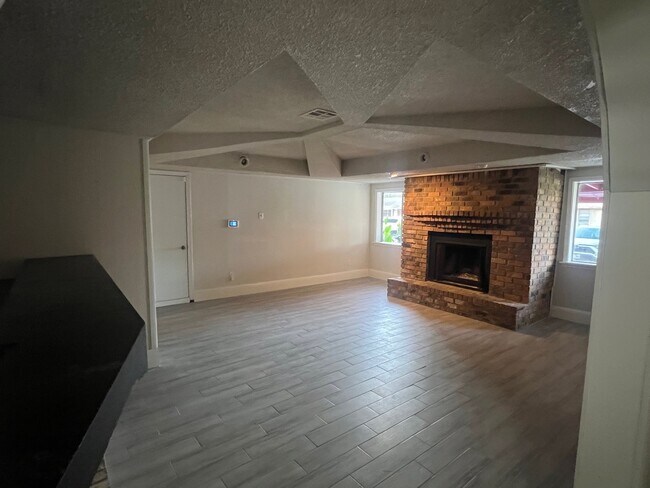 Building Photo - 5310 Grace Point Ln