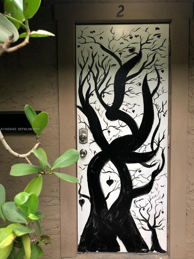 Building Photo - 118 NW 24th St