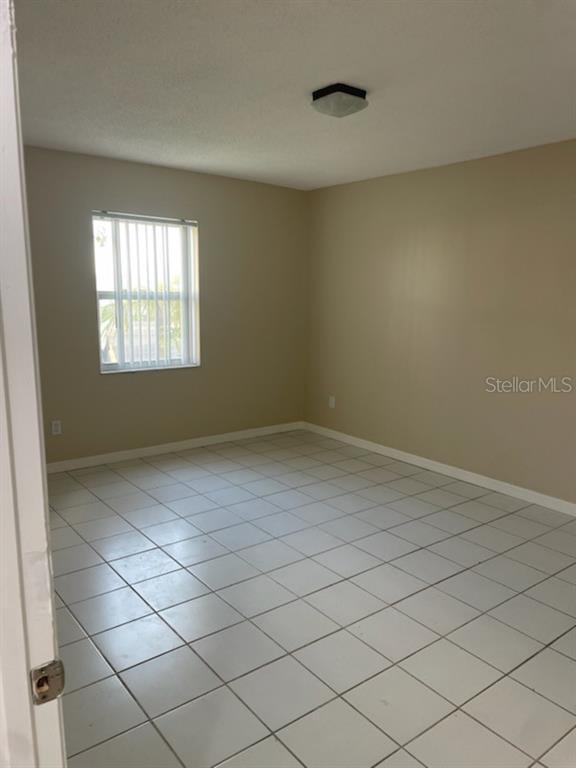 Building Photo - 9134 Tudor Dr