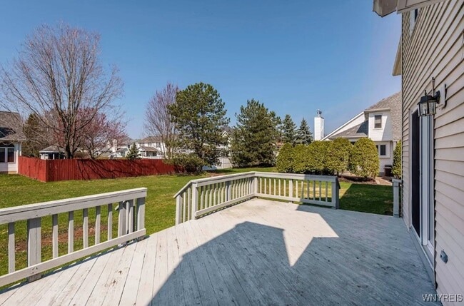 Building Photo - 70 Hobnail Dr