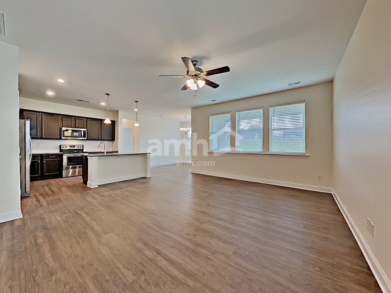 Building Photo - 169 Havenbrook Dr