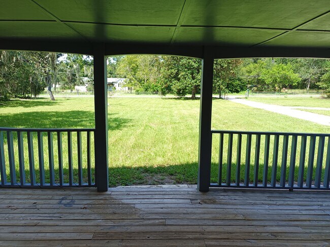 Building Photo - 471 Logan Ave