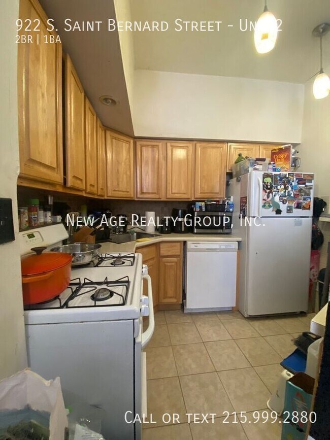 Building Photo - Two bedroom apartment in University City!
