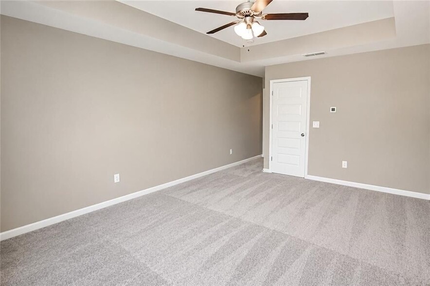 Building Photo - 100 Squarewood Ln NW