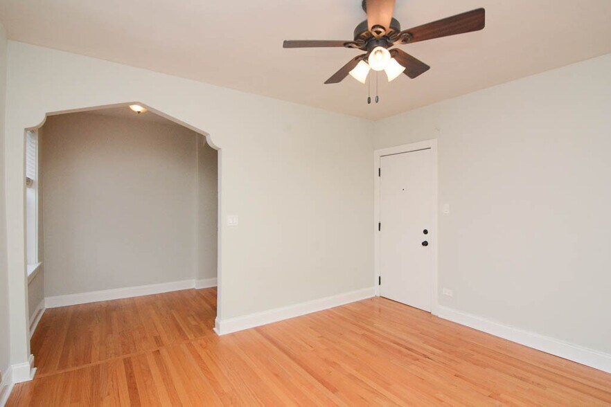 Building Photo - 612 W Patterson Ave