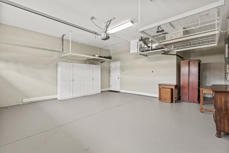 Building Photo - 402 Terranova St