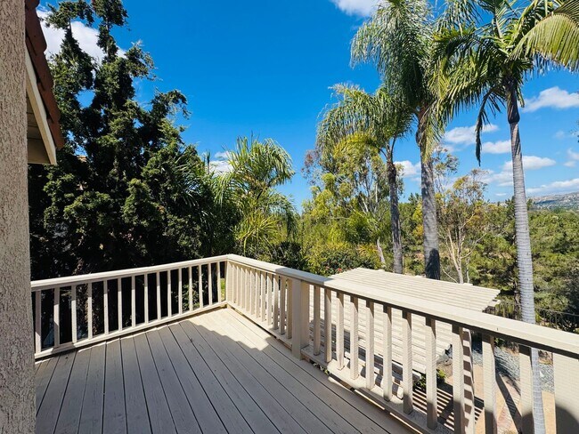 Building Photo - View Mission Oaks 4 Bedroom