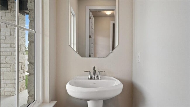 Building Photo - 7812 Hillock Terrace