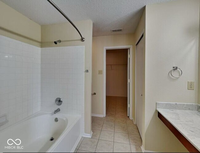 Building Photo - 14457 Orange Blossom Trail