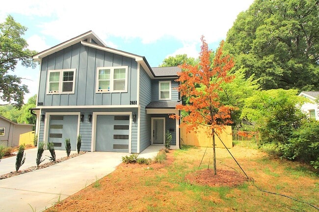 Building Photo - Bright & Modern New Construction Townhome i