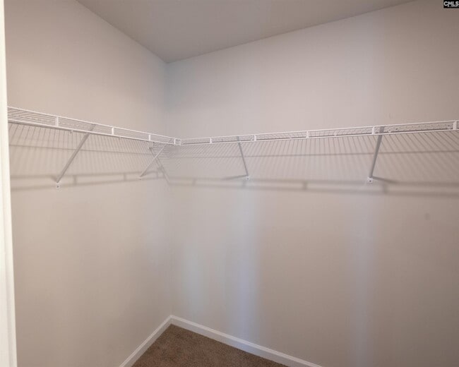 Building Photo - 228 Bluewing Dr