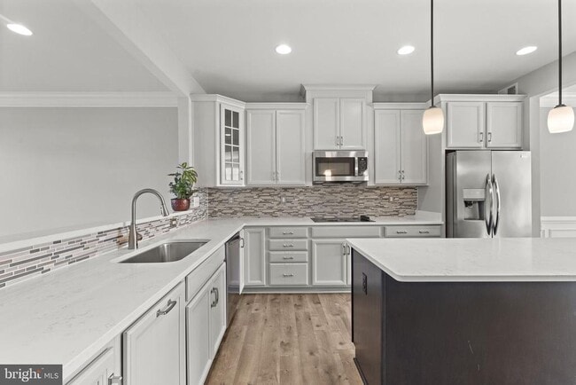 Building Photo - 10541 Hinton Wy