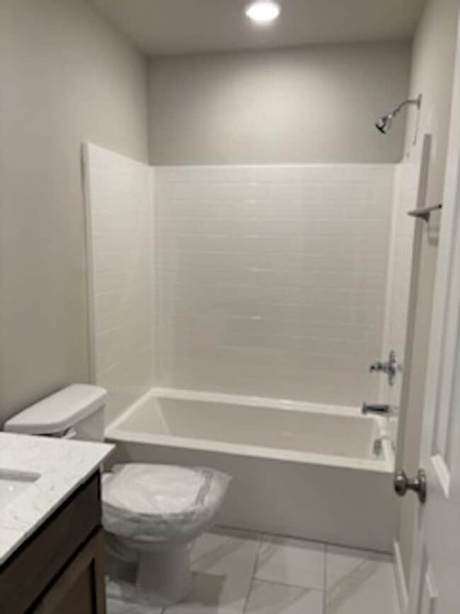 Building Photo - New Home!