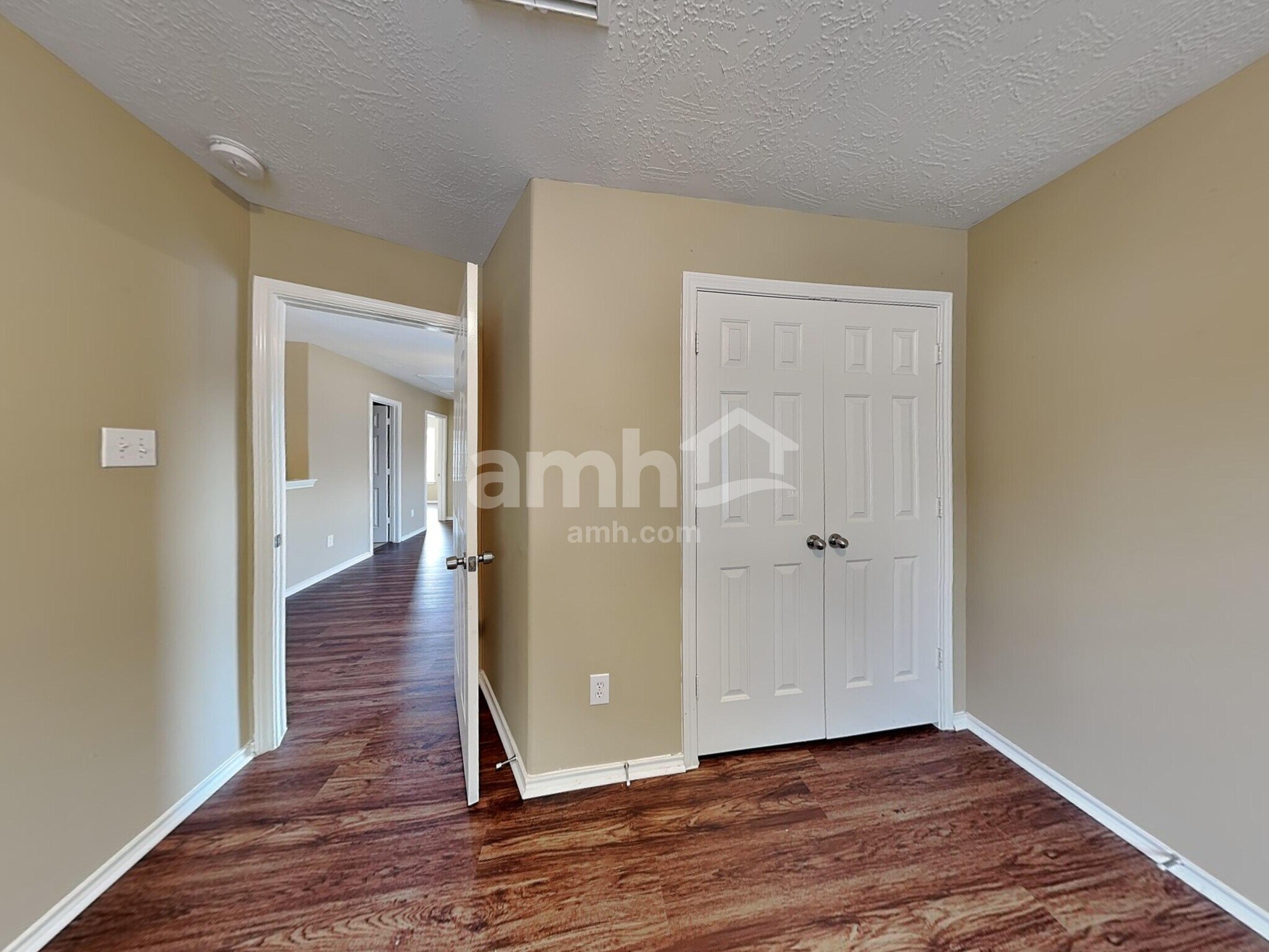 Building Photo - 26881 Armor Oaks Dr