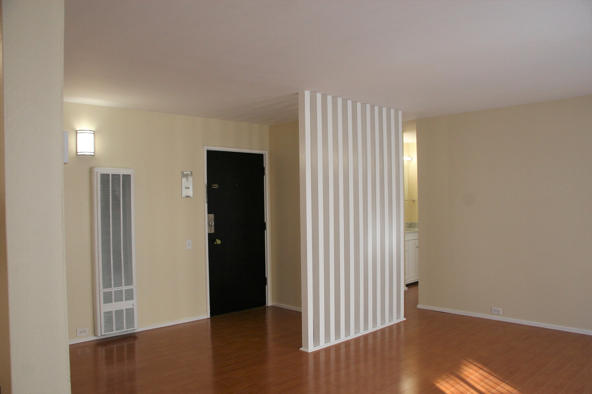 Building Photo - 3815 Harrison St