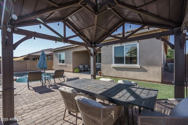 Building Photo - 14757 W Pasadena Ave