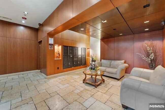 Building Photo - 5711 Jefferson St