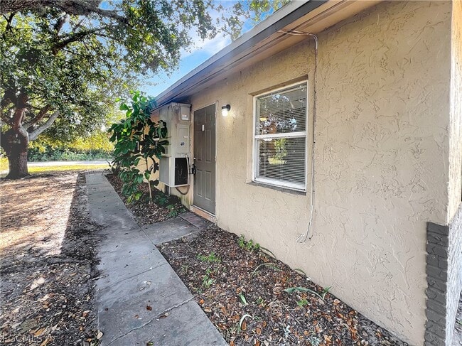 Building Photo - 13037 First St