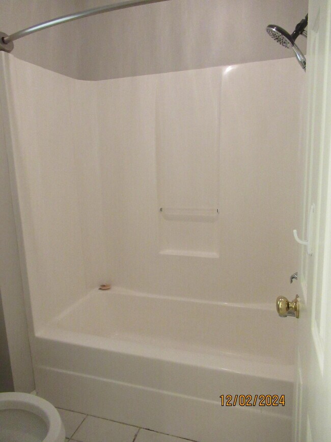 Building Photo - 3840 Oleander Dr