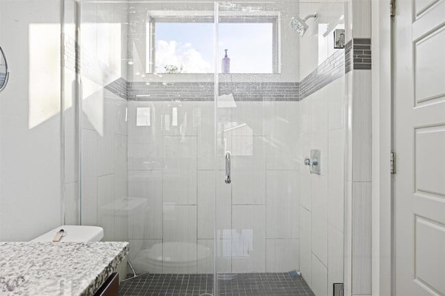 Building Photo - 5007 Delores Ave