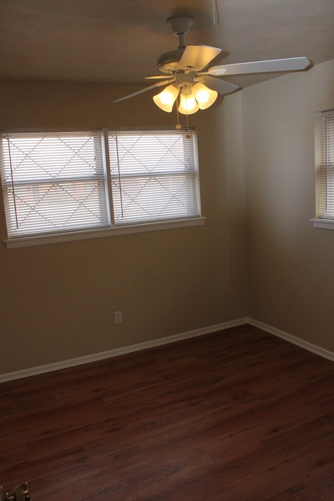 Building Photo - Available February. Large game room in back w/ electricity