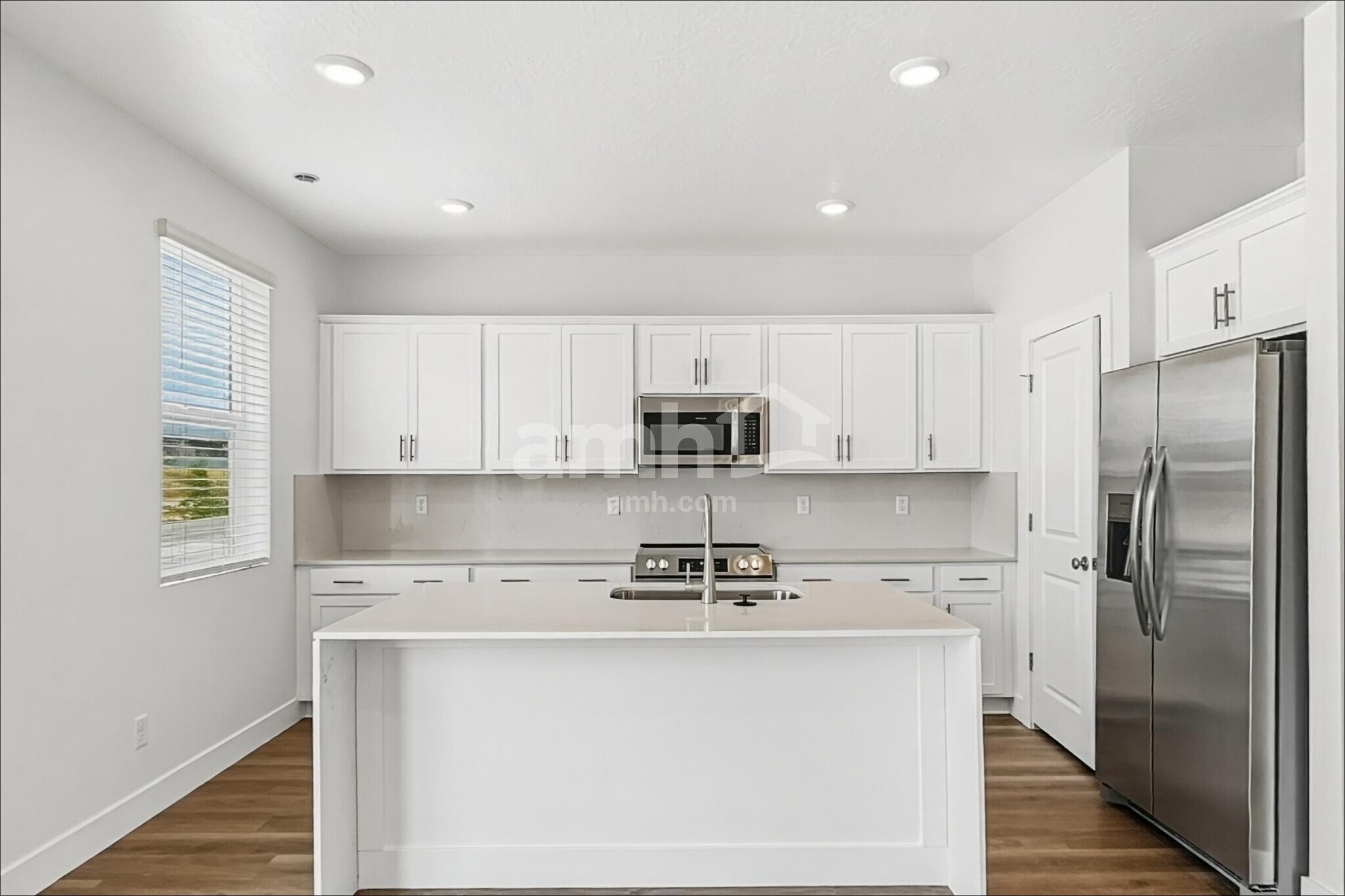 Building Photo - 5499 Damfield Ln