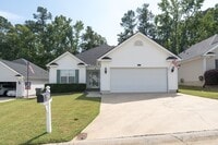 Building Photo - 3 Bedroom 2 Bath Ranch in Evans