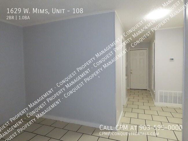 Building Photo - 1629 W Mims St