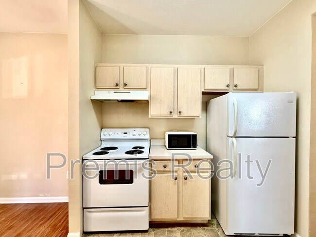 Building Photo - 1226 S Missouri Ave