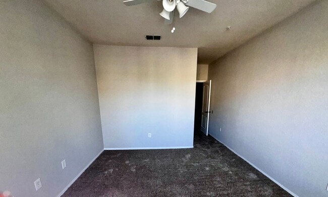 Building Photo - Spacious 2 Bed / 2 Bath Second-Floor Condo at Grand Reserve at Kirkman Park