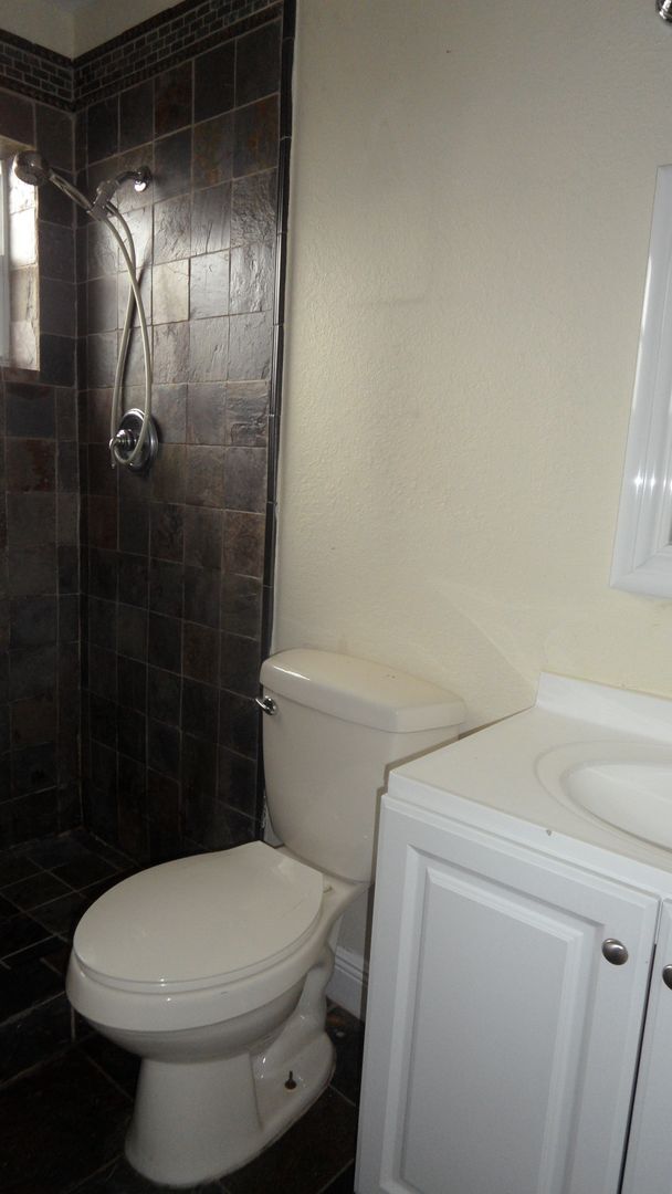 Building Photo - 3-Bed, 2-Bath Single-Family Home in Hollywood!