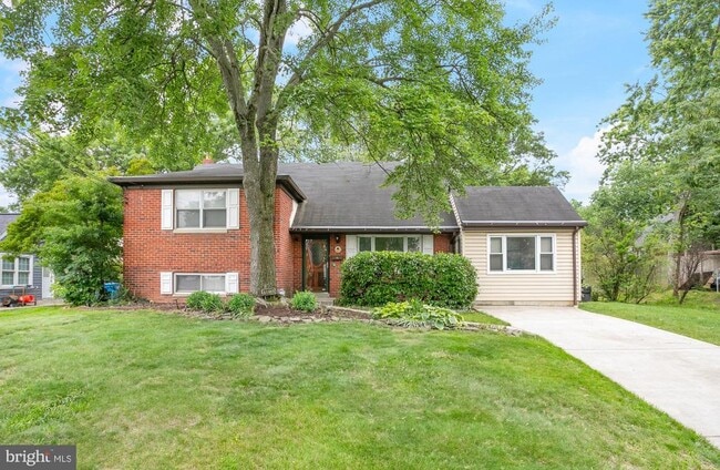 Primary Photo - 6833 Inverness Dr