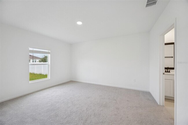 Building Photo - 4718 Golden Knight Blvd