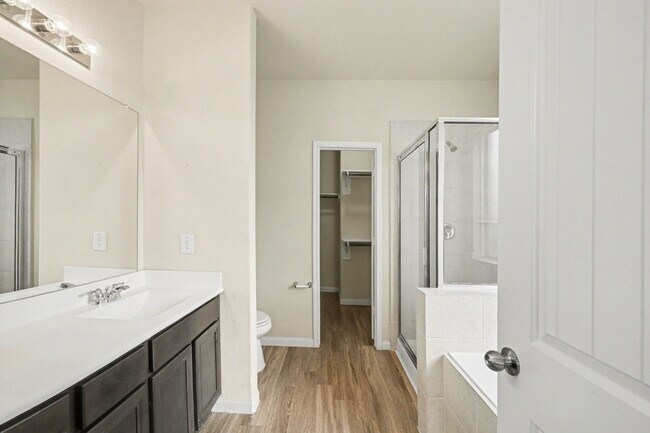 Building Photo - 24806 Pavarotti Pl