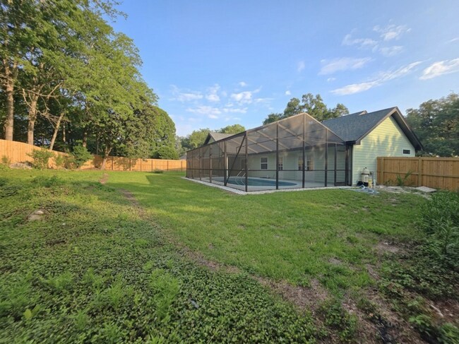 Building Photo - FOR RENT pool home, 3 bed 2 bath in The Quarries