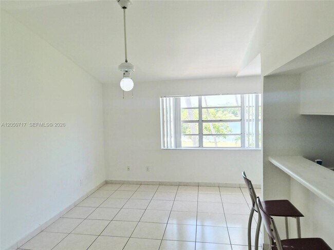Building Photo - 15320 SW 106th Terrace