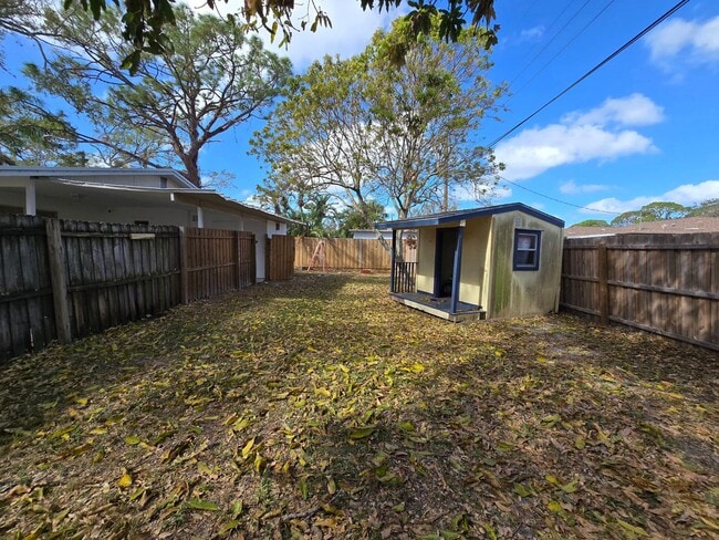 Building Photo - South Sarasota/ Gulf Gate 3 bed/ 1 bath Home ~ Coming Soon!