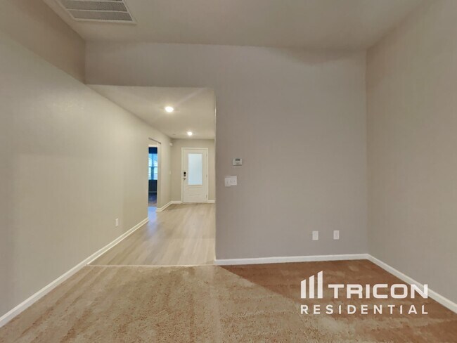 Building Photo - 59 Ivy Bank Dr