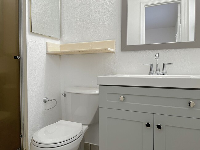 Building Photo - Cute Ranch Home In NE Albuquerque!