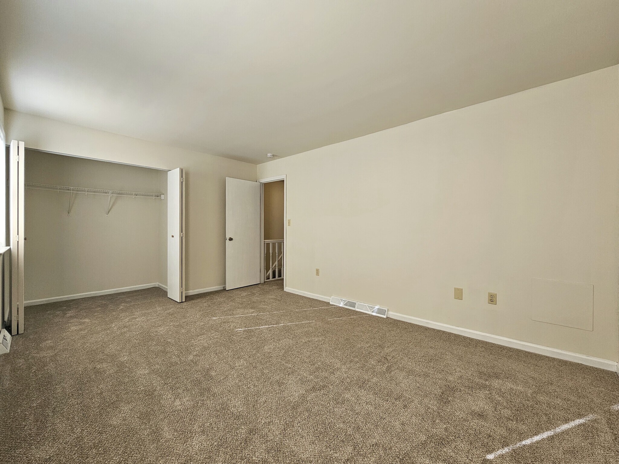 Building Photo - 137 Millview Ct