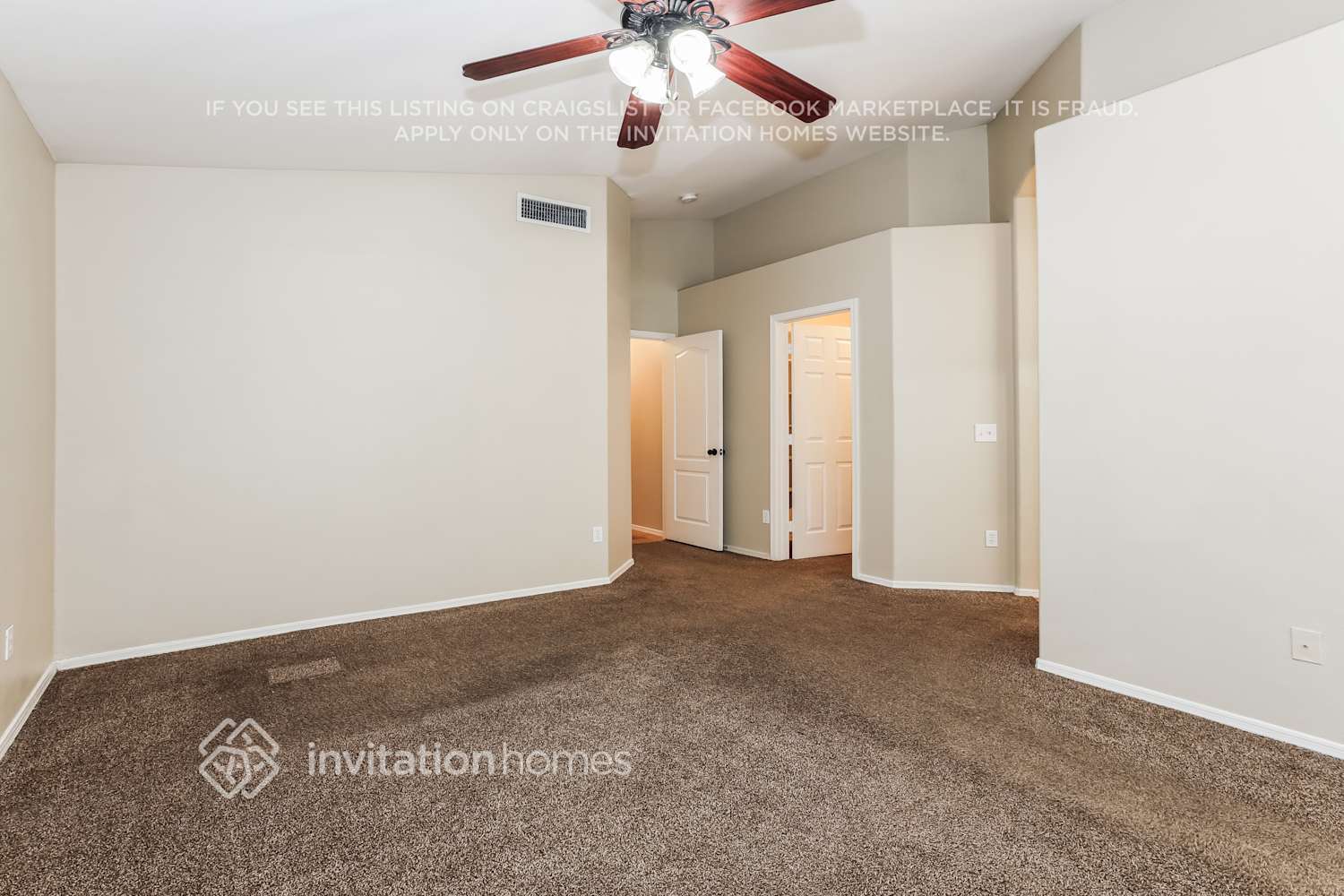 Building Photo - 4073 E Princeton Ave