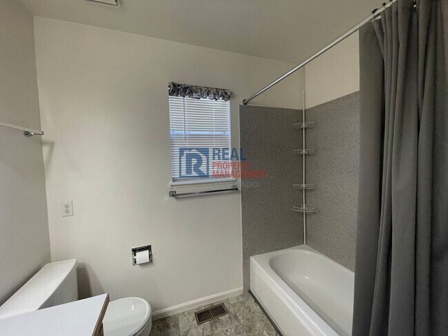 Building Photo - 5812 Granby Hill Dr