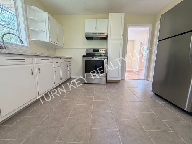 Building Photo - Home for Rent In Adamsville