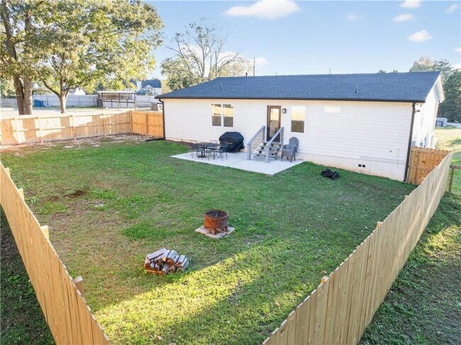 Building Photo - 1324 Ace Mcmillian Rd